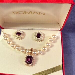 Vintage Signed Roman Gold Tone
Rhinestones Pearls Necklace
Pendant Earrings Set